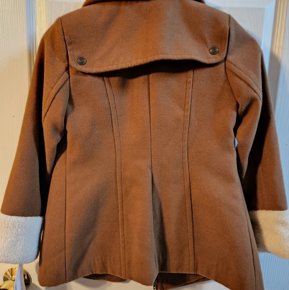 Girls coat - Picture 4 of 4